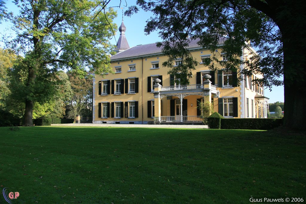 Kasteel kruisdonk, maastricht by guuspauwels