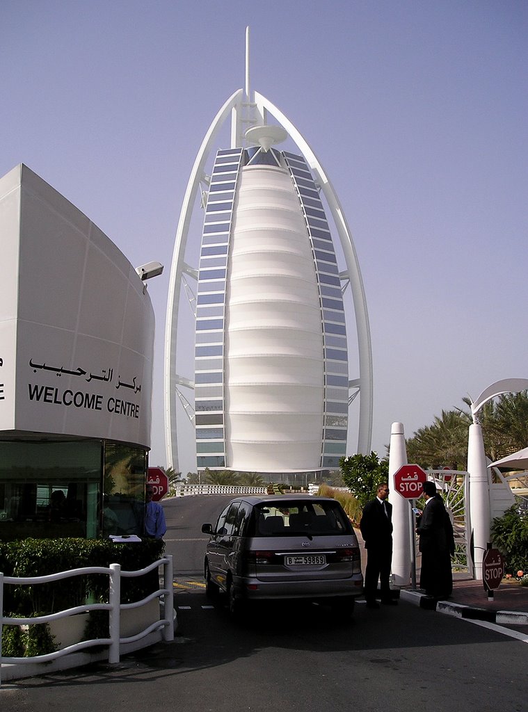 Burj El Arab by Annette Luehsen