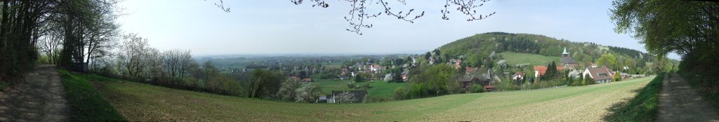 Blick vom Liebesweg auf Bergkirchen (Bad Oeynhausen) by Andreas Edler