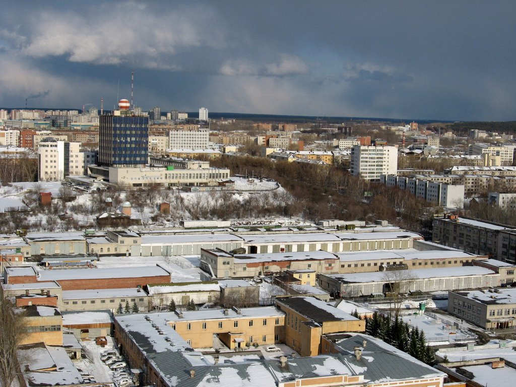 Вид со старой телевышки - почти на восток - Метеогорка, Синие Камни / View from olt TV-tower - almost eastwards by dennislad