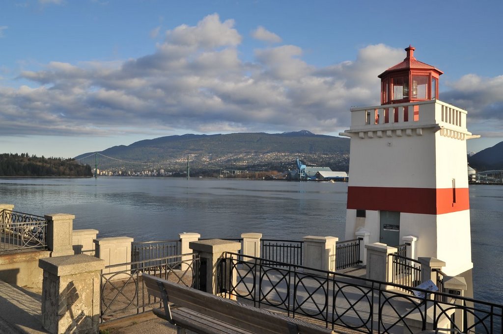 Stanley park lighthouse by jeslu