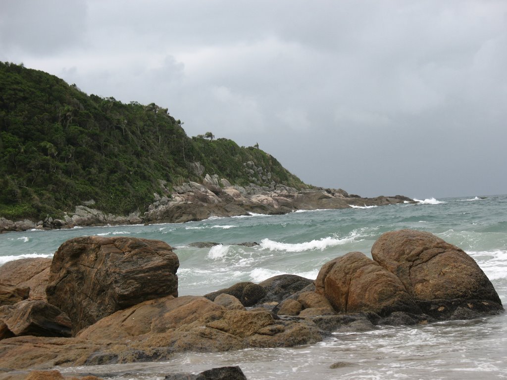 Bombinhas - SC - Brasil by Lins Guarabira