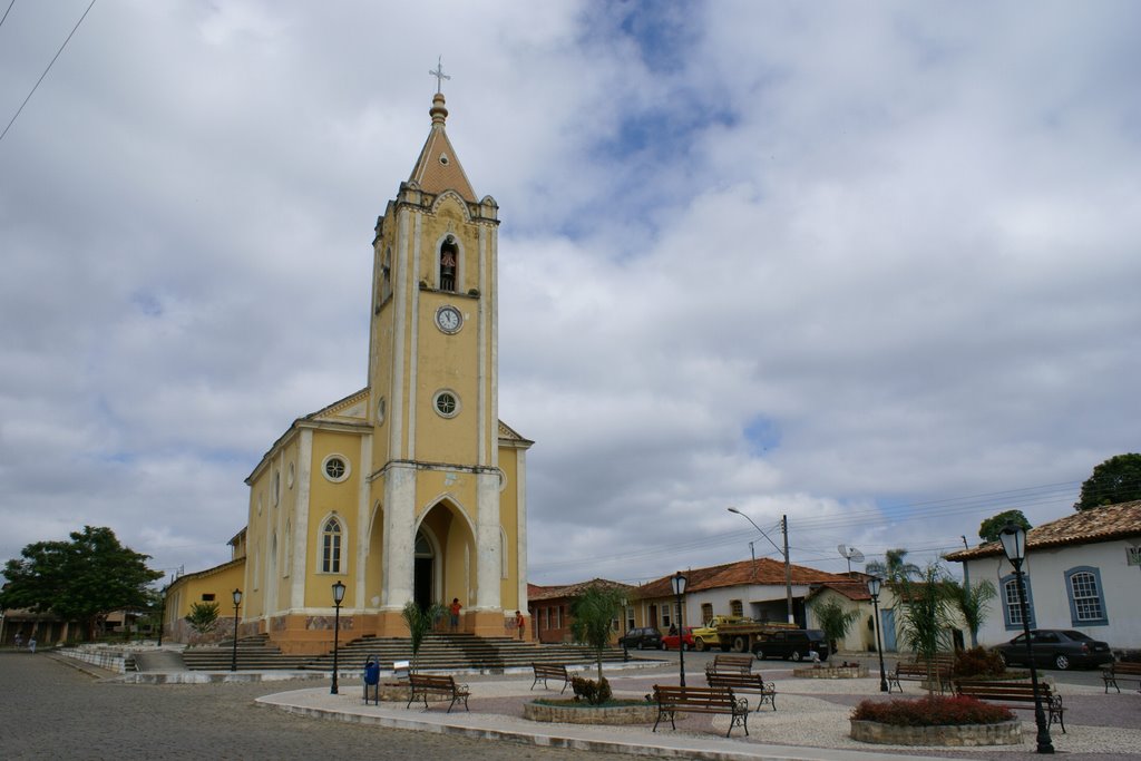 Resende Costa - State of Minas Gerais, Brazil by Fernando Bezerra