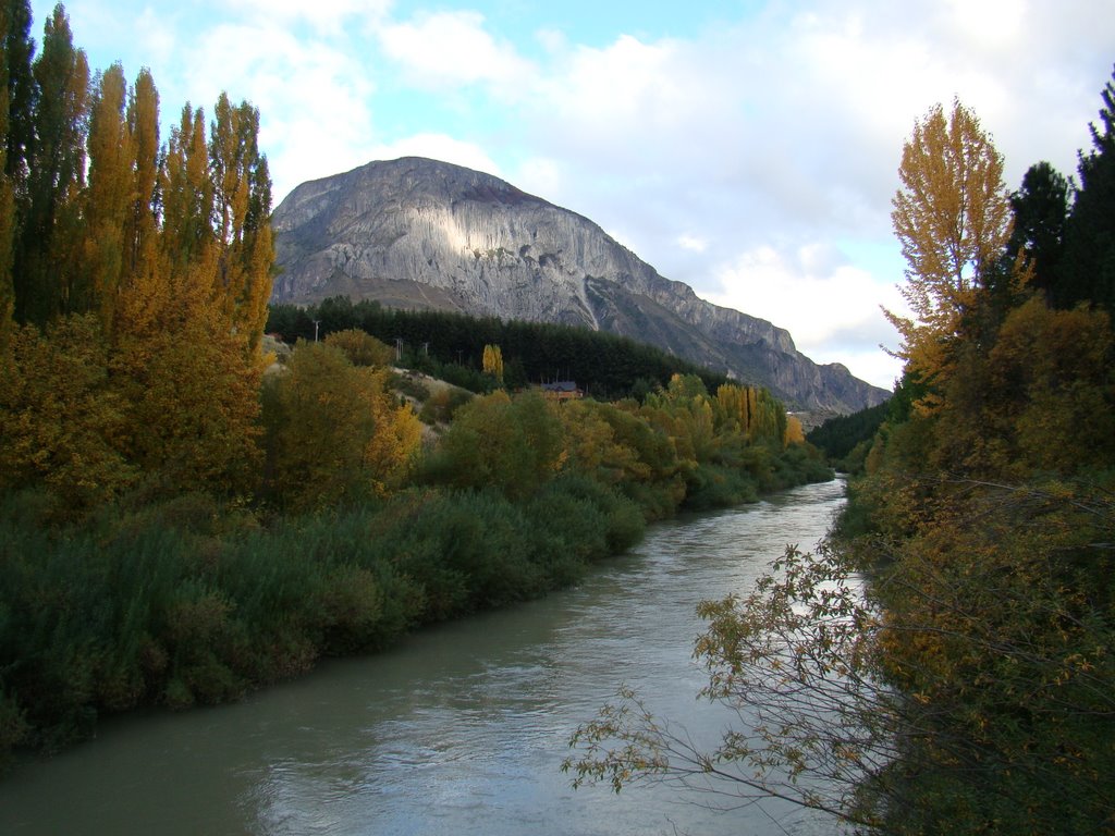 El Cerro Mackay, otra vista. by MANUEL MARDONES