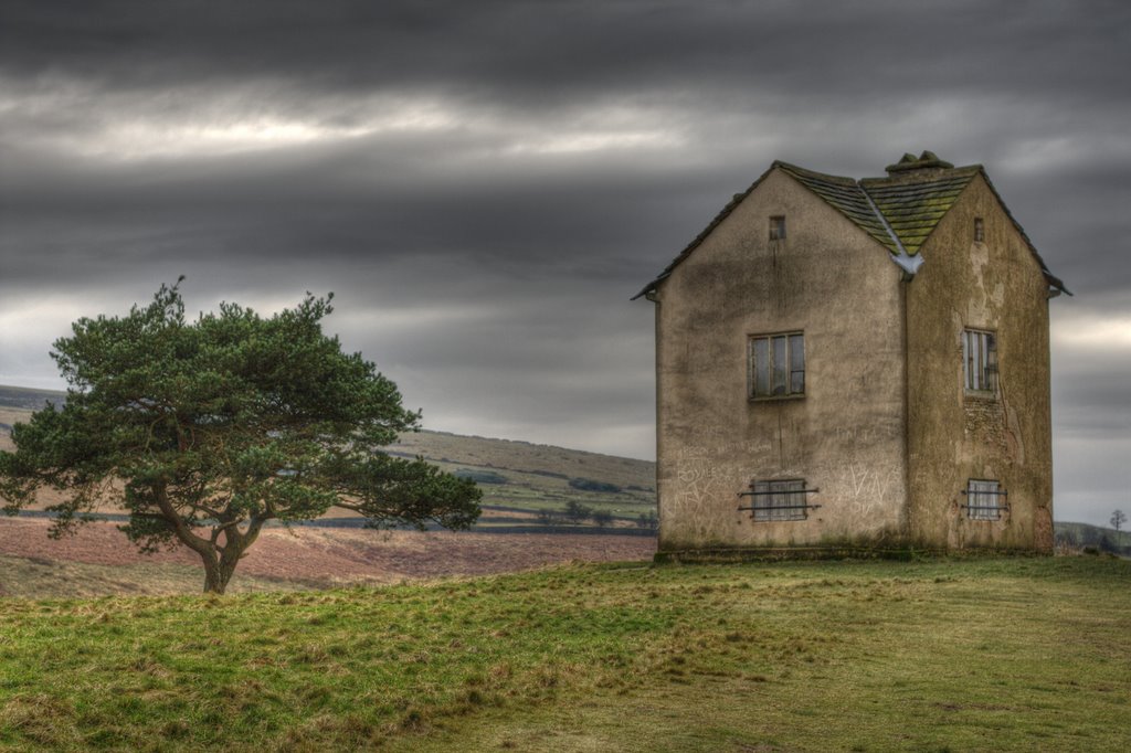 Paddock Cottage, Lyme Park by Jeremy Page