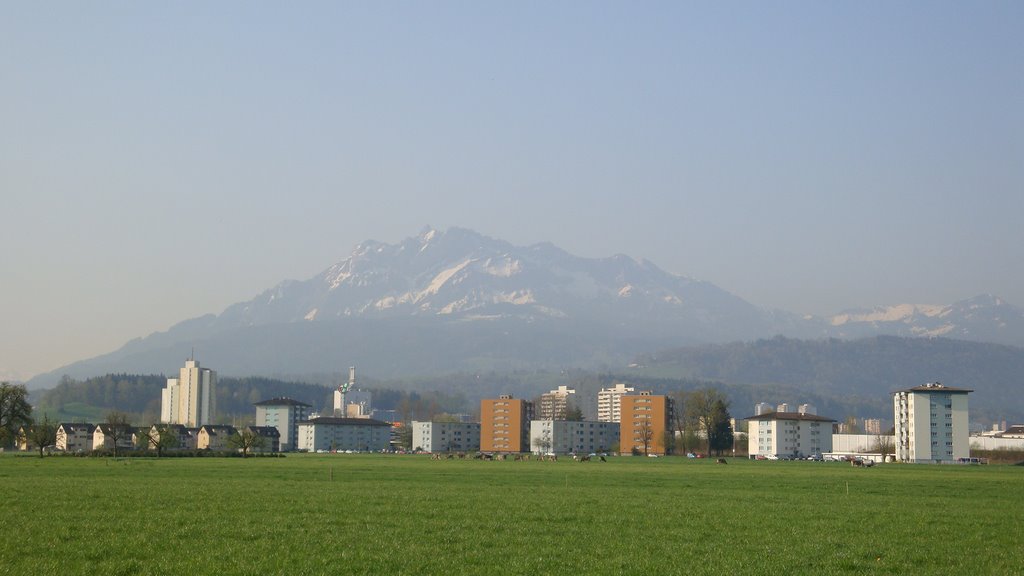 Richtung Lindenheim mit Pilatus by mbemmen