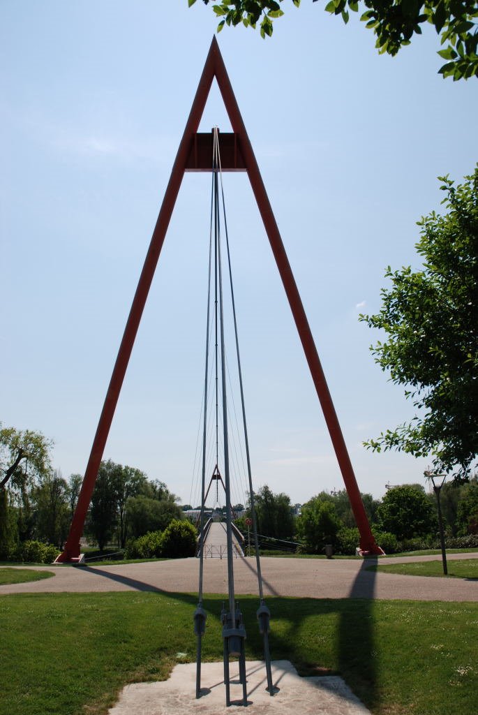 Passerelle sur le Cher TOURS by Michel Mus