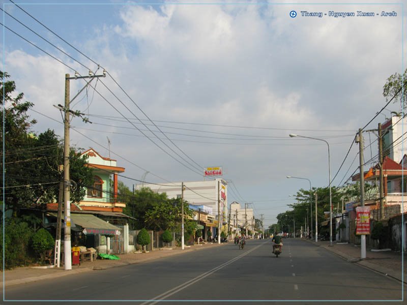 Đường - Cách Mạng Tháng 8 - Street by Vietnam - Paracels