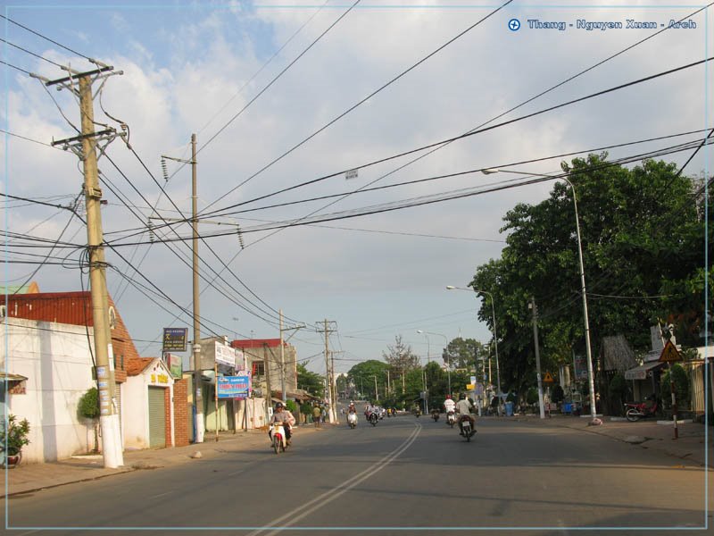 Đường - Cách Mạng Tháng 8 - Street by Vietnam - Paracels