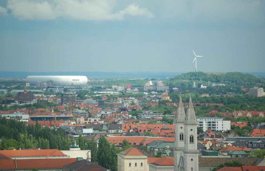 Allianz Arena vom Turm der Frauenkirche gesehen by centipede