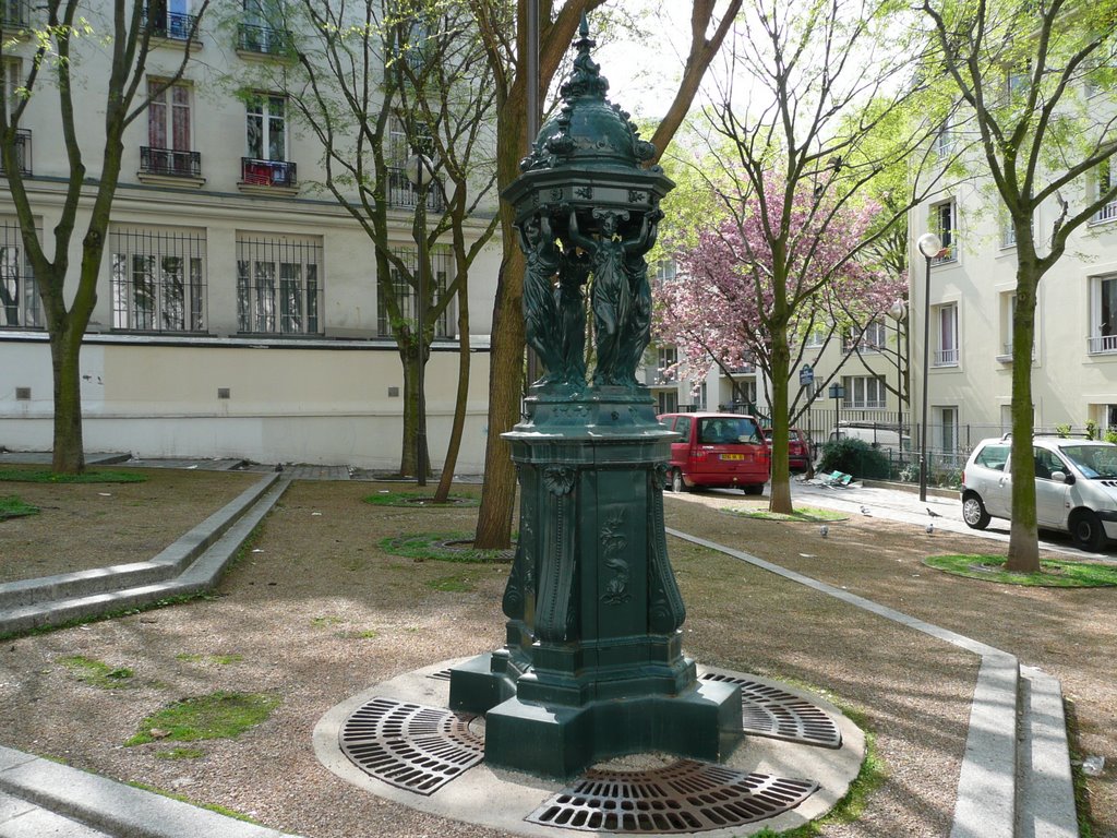 Wallace Fountain (rue des Muriers) by Fred LE GUEN