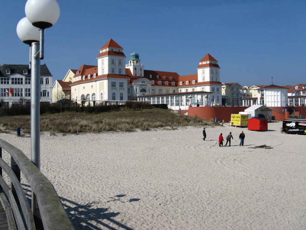 Kurhaus Binz by Dieter Kiefer