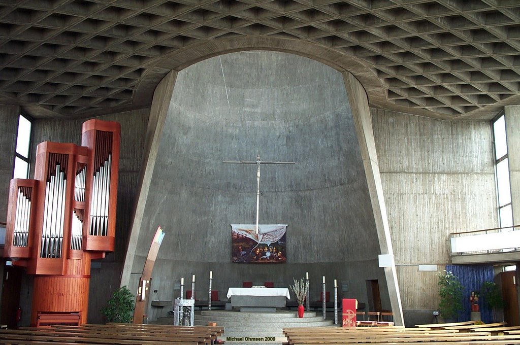 In der St. Konradkirche in Mannheim OT Casterfeld by Michael Ohmsen