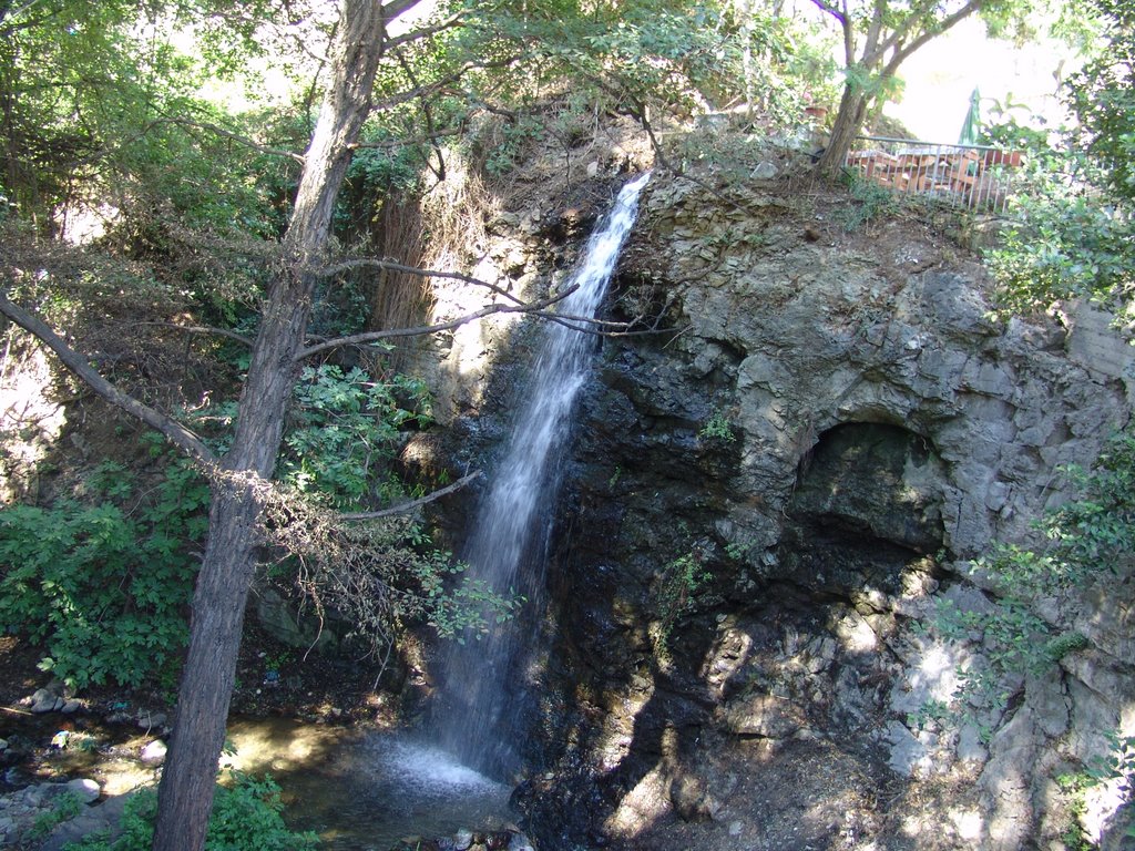 Waterfall of kakopetria by Gregory cy