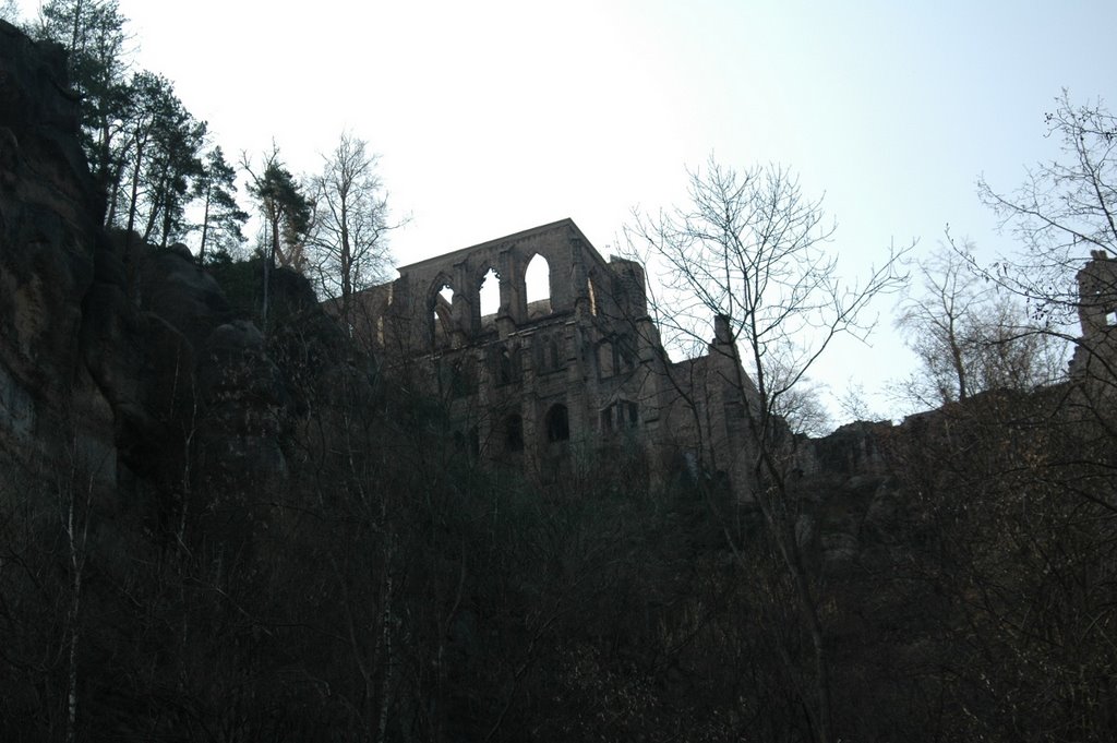 Ruine auf dem Oybin by Thomas Schröter