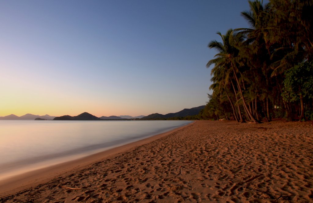 Palm Cove by paul sikora