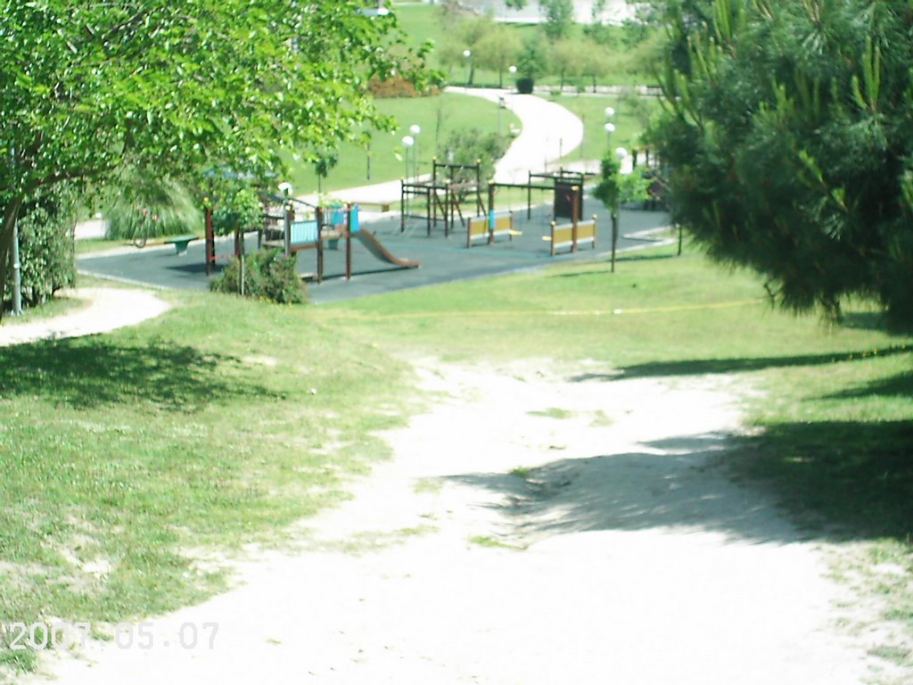 Parque infantil ( parque da cidade) by slb