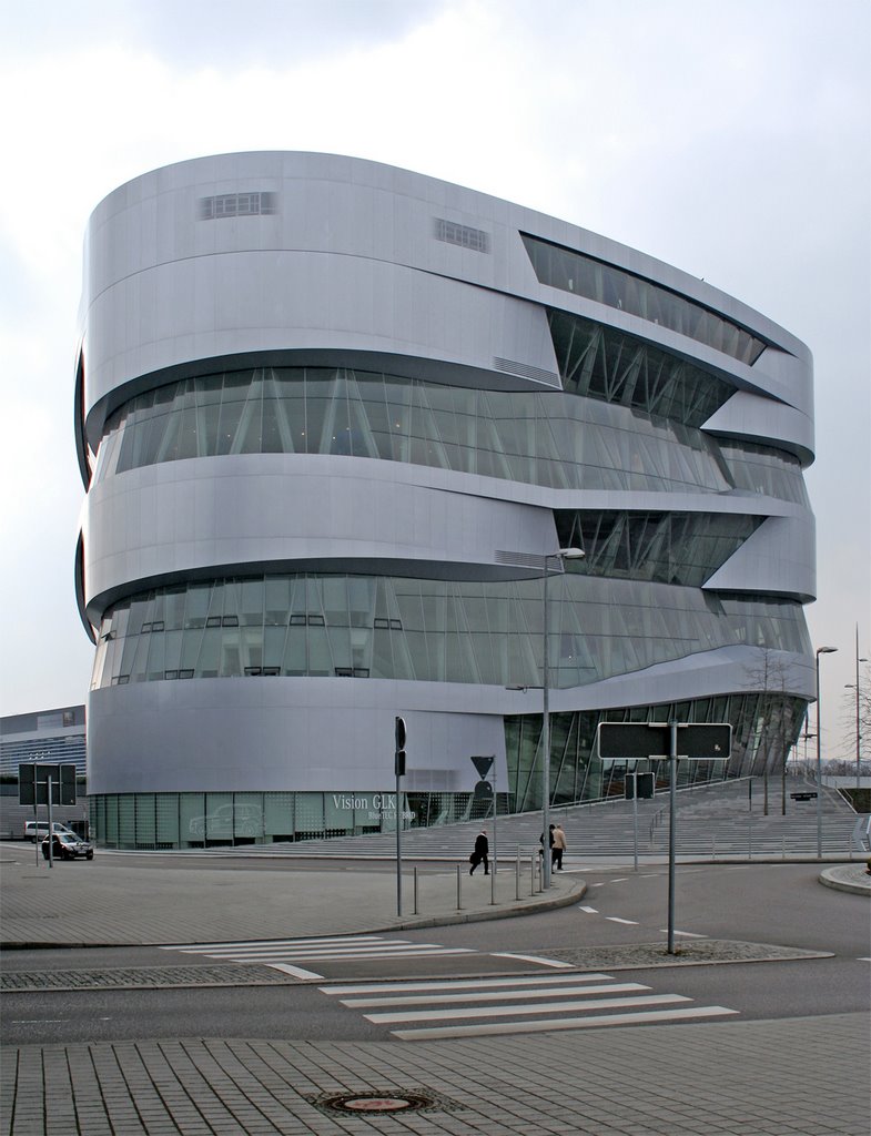 Stuttgart - Mercedes-Benz Museum/UN Studio by sascha