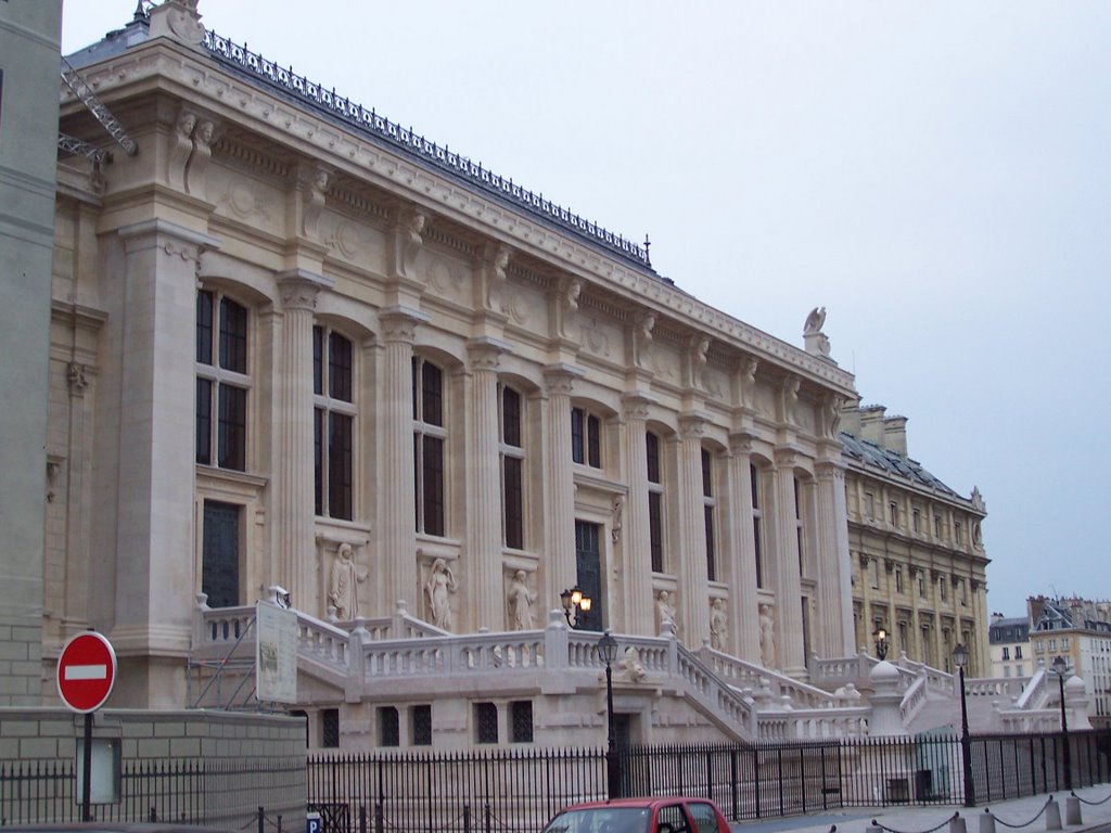 (BRU) Palais de Justice dalla parte di Place Dauphine - Paris by brujita9