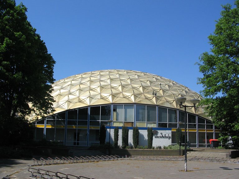 Sporthal by TonKrabbendam