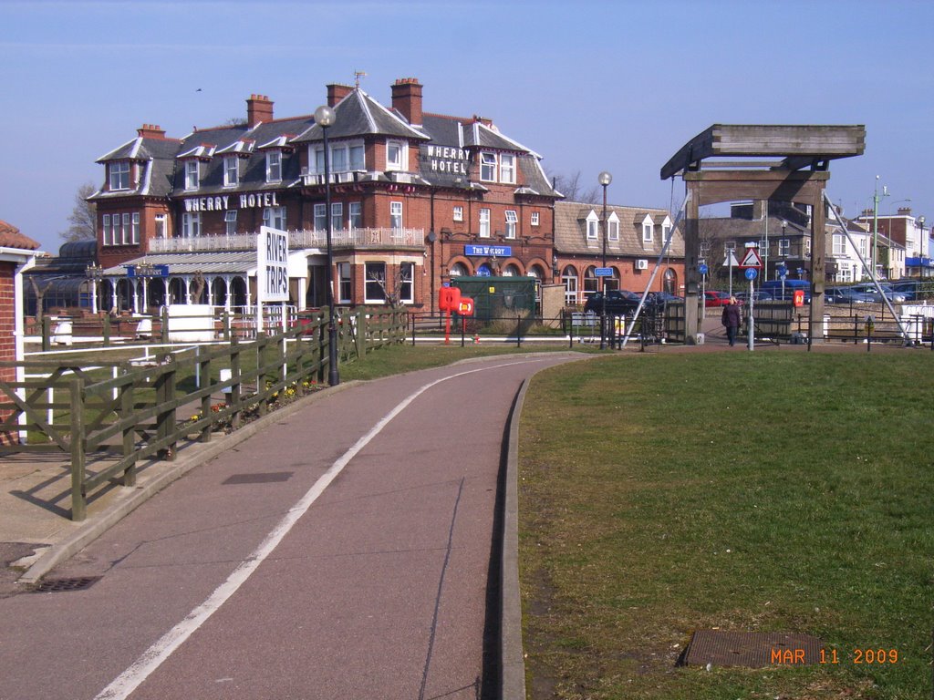 O.B. Locks & Wherry Hotel by Ian Hoskin