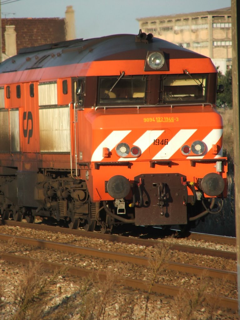 Locomotiva Diesel Série 1900 da CP em Marvila, Lisboa by AgostoLisboa