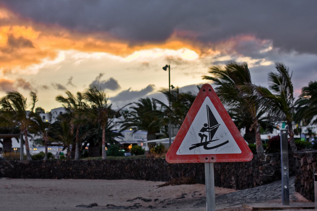 Sunset over beach by bkristof