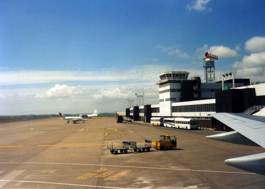 Cardiff airport 1995 by bevan23