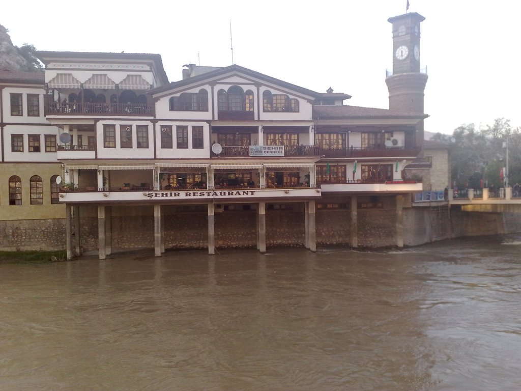 Amasya -- by çtkş by suat çtkş.