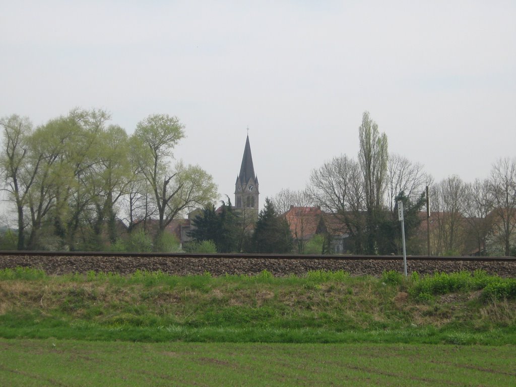 Katholische Kirche vom "Feld" aus by Sir Bayou