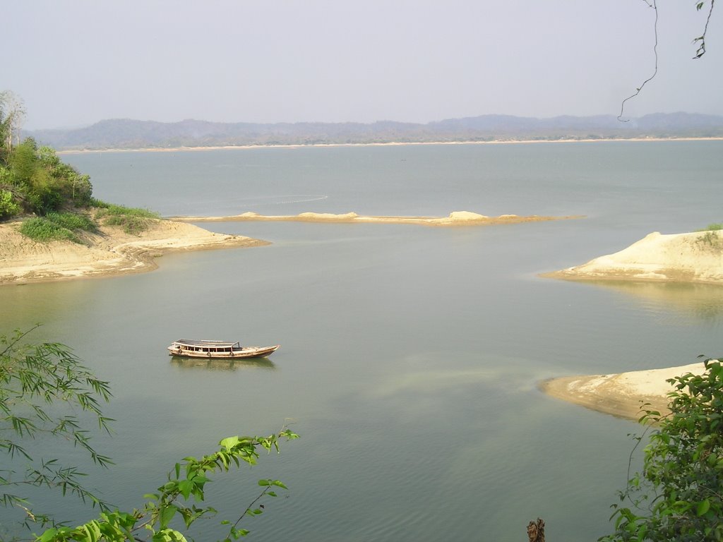 KAPTAI LAKE RANGAMATI by jabedusa