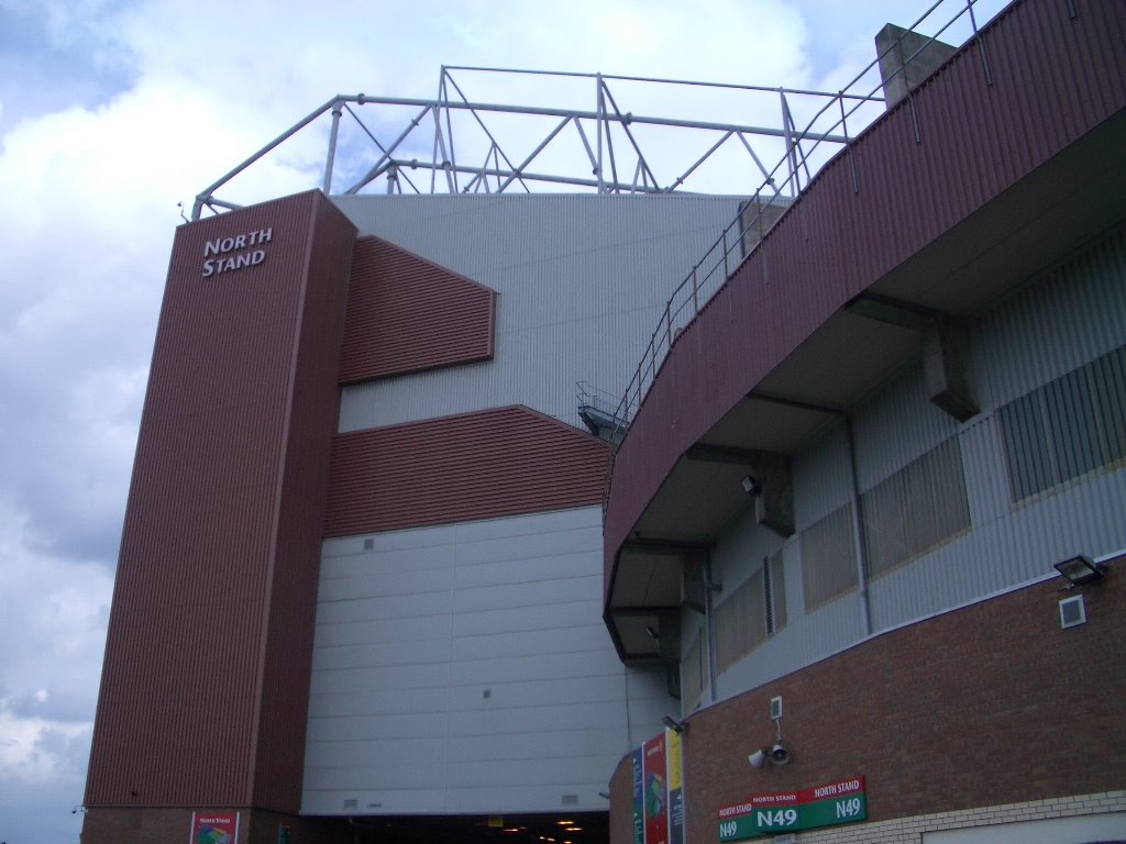 North stand of Old Trafford by sainthu