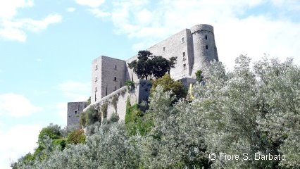 Rocca d'Evandro (CE), Il Castello by Fiore Silvestro Barb…