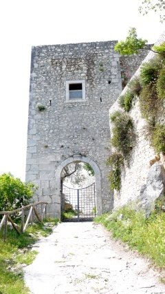 Rocca d'Evandro (CE), Il Castello by Fiore Silvestro Barb…