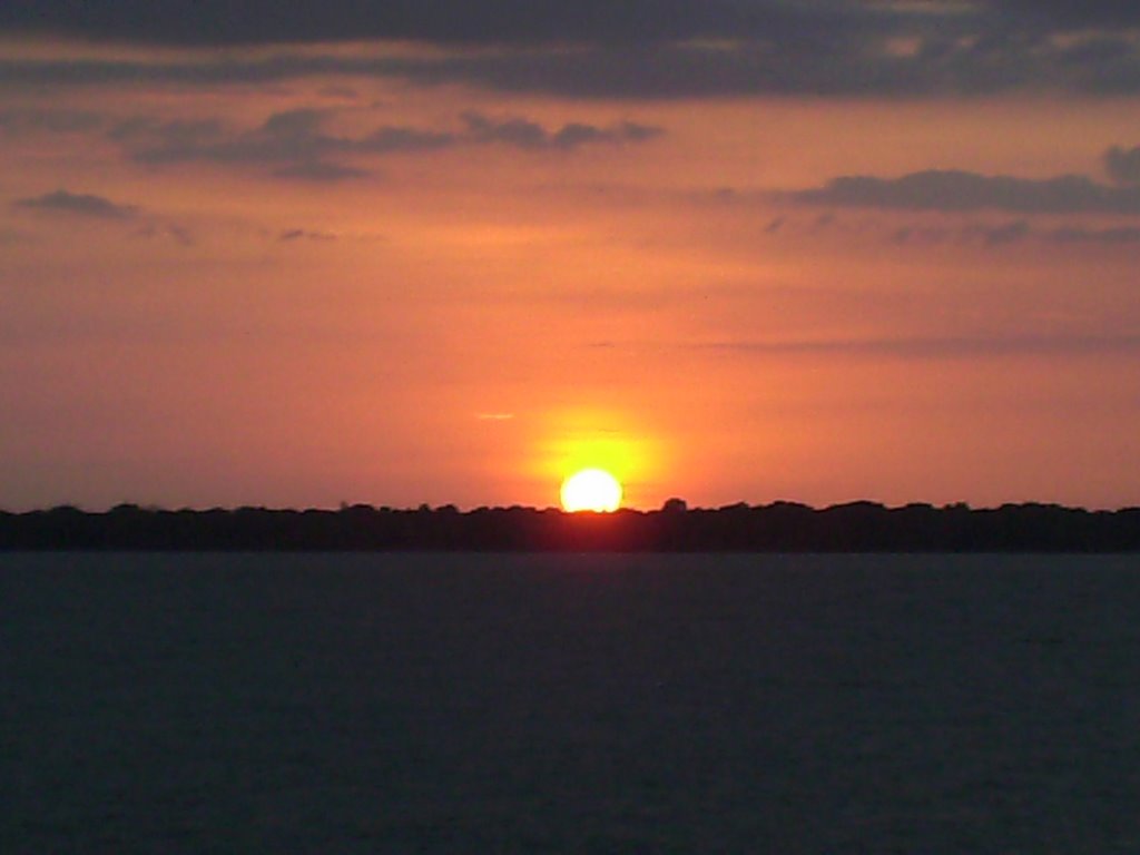 Pôr-do-sol da Casa das Onze Janelas-Belém-Pará-Brasil by jairocostaa