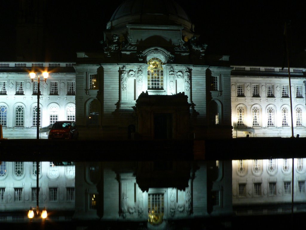 Cardiff City Hall by night by Kelvin Sweet