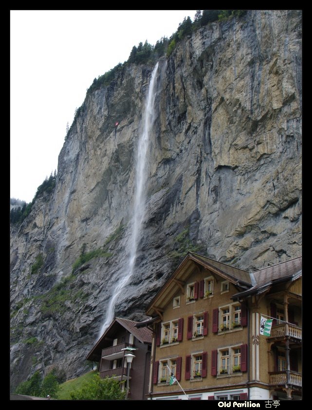 Staubbach Waterfall, Lauterbrunnen by oldpavilion