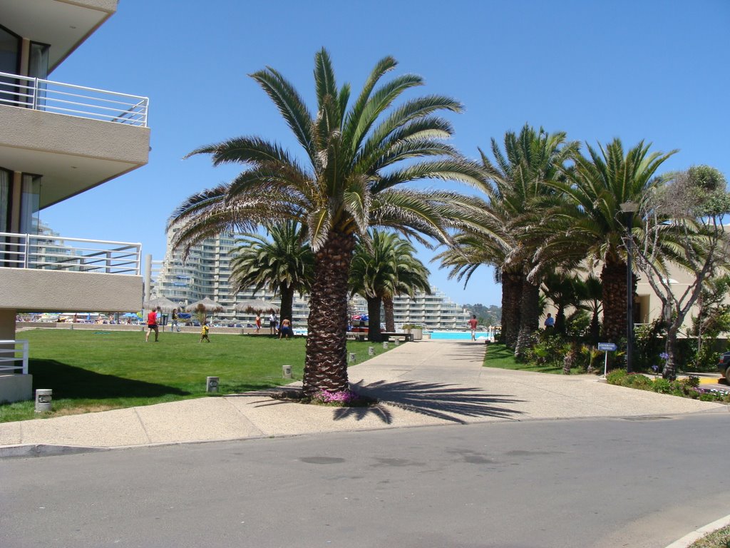 Complexo Algarrobo, maior piscina do Mundo com 8 ha de água - Chile by Paulo Yuji Takarada