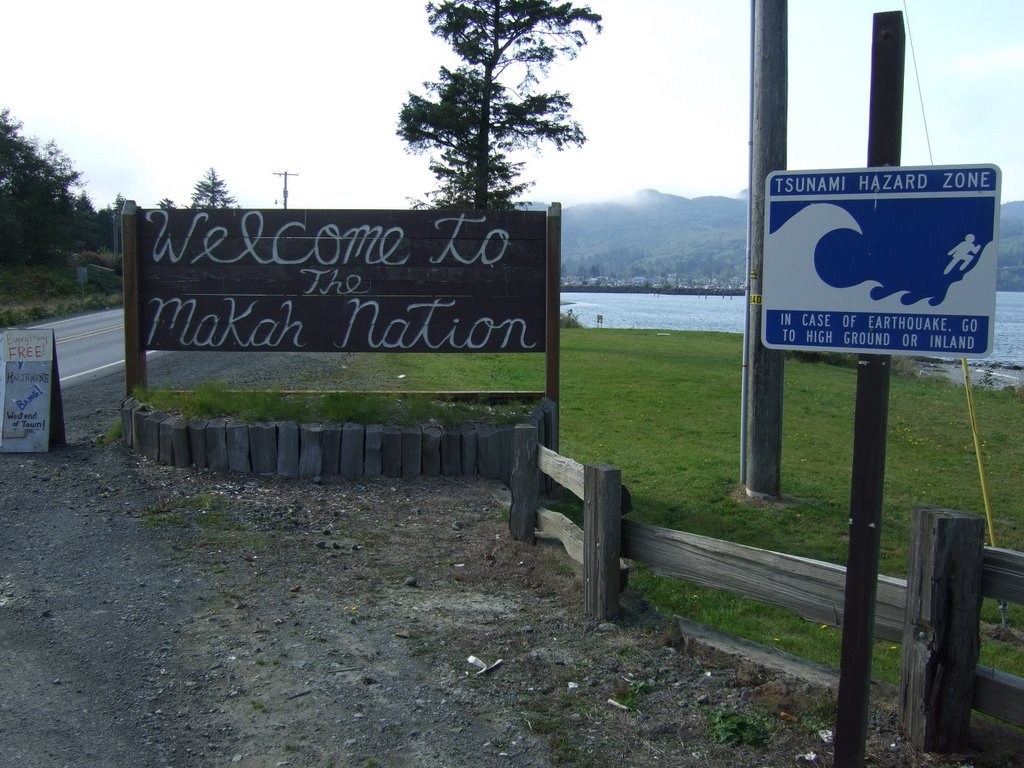 Neah Bay Eastend by Wolfgang Schmid