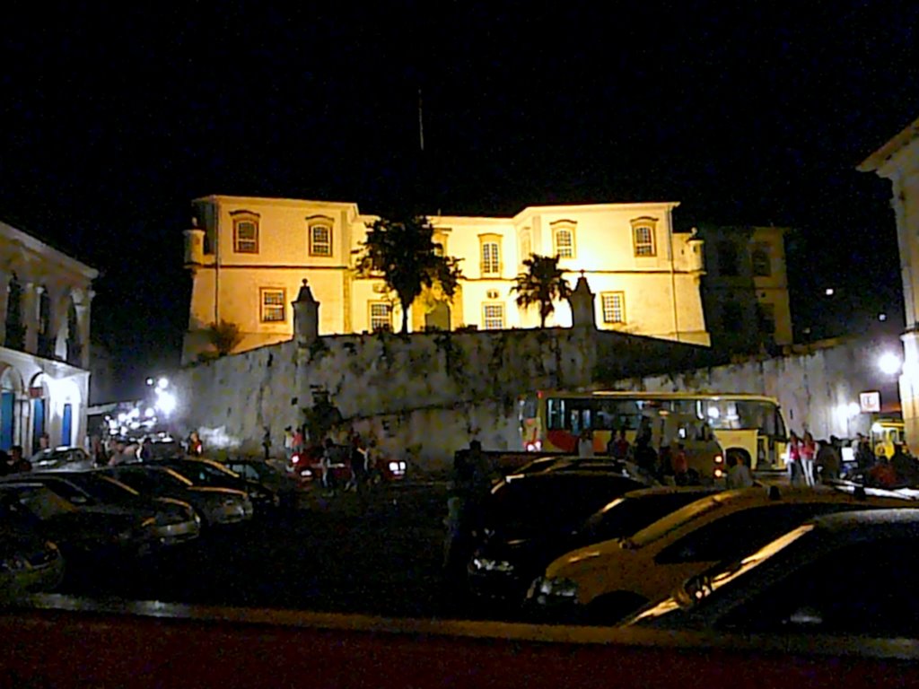 Museu da Ciência e Técnica à noite na Praça Tiradentes em Ouro Preto-MG by tio gegeca