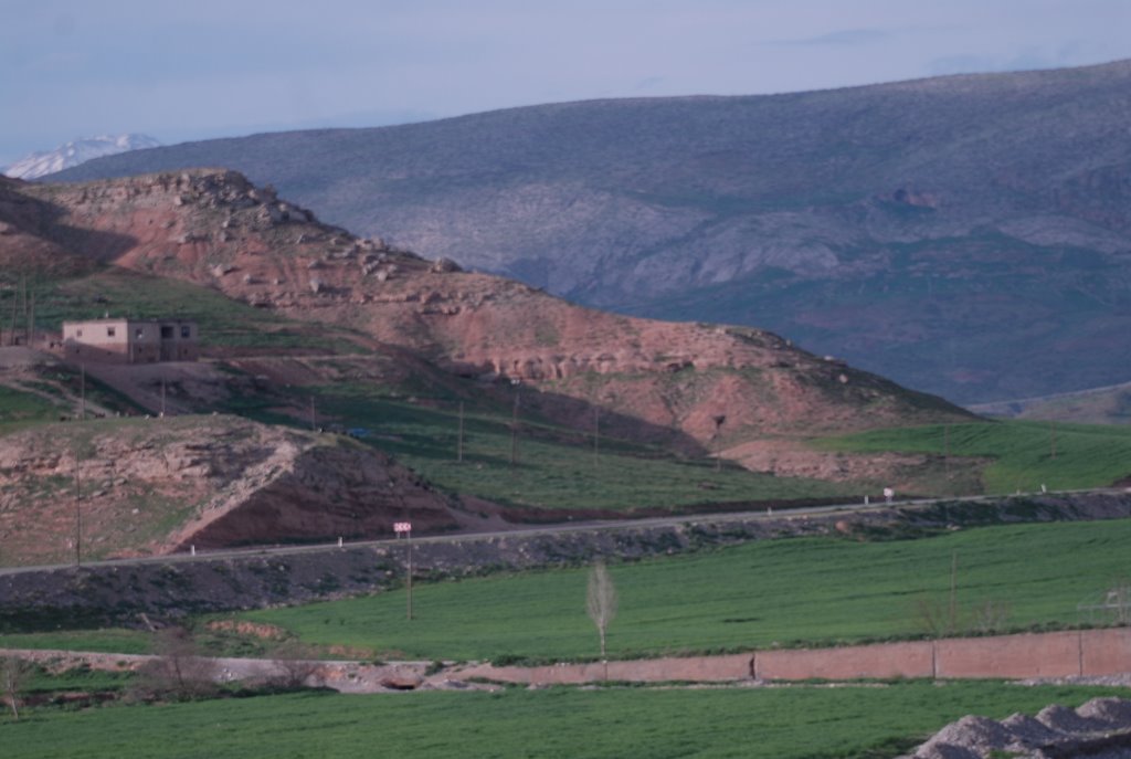 Batman Kurtalan Siirt Veyselkarani yolu Panoramik Görünüm Turkey by Kafadengi Hüseyin