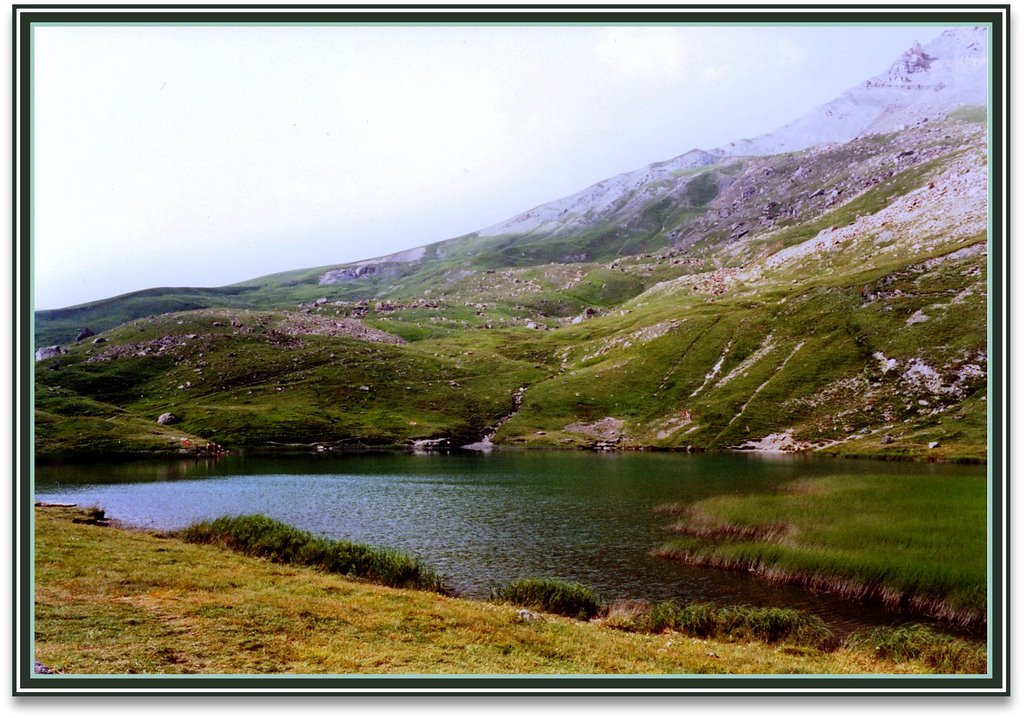 Hautes-Alpes Lac près d'Arsine by p.prouteau