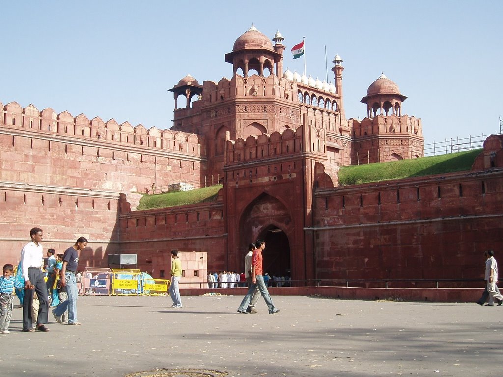 Delhi. Chandni Chowk. Red Fort. Enter by Marluck