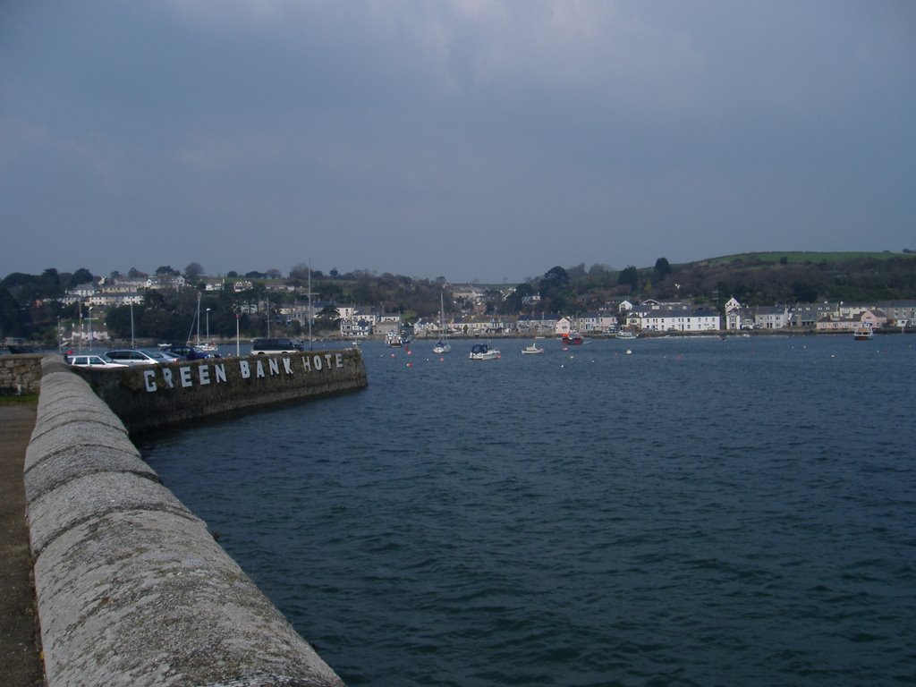 View up the river from Green Bank Hotel, Falmouth by zelab