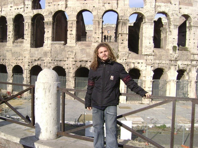 Colosseo, Roma by Alex Bernardi