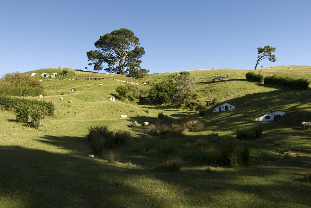 Hobbiton: The movie set by GandalfTheWhite