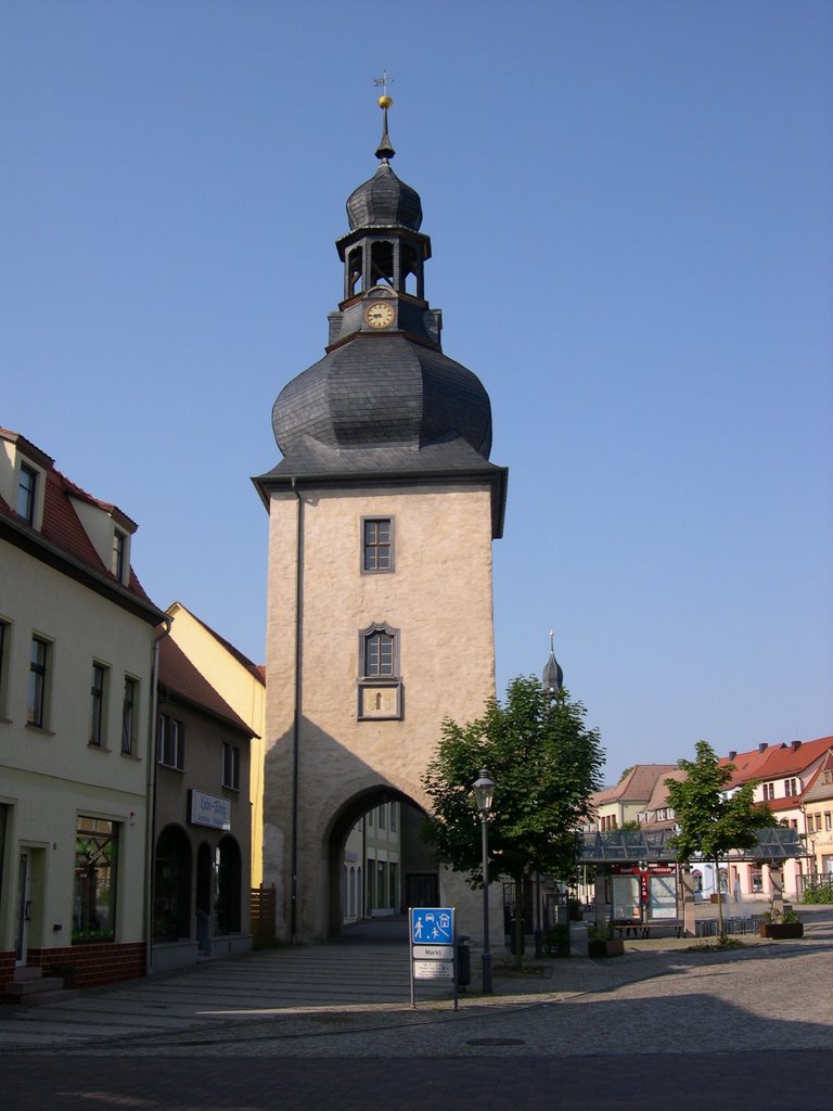 Blick vom Freimarkt auf das Saigertor von Hettstedt by Birk Karsten Ecke