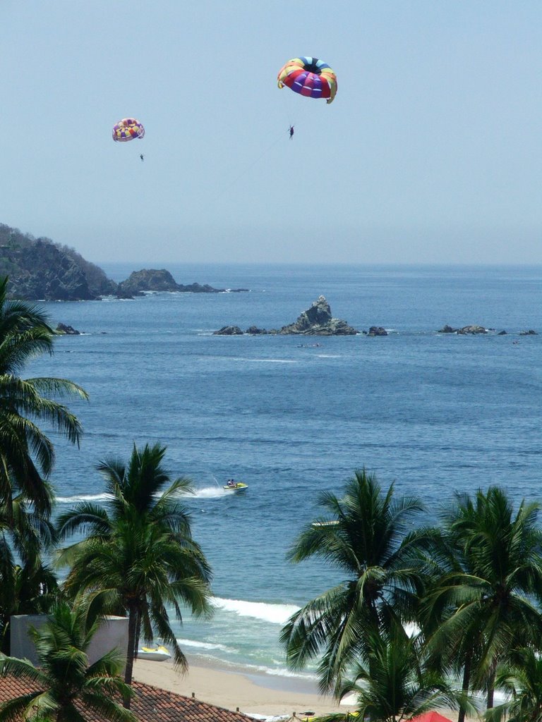 DIVERSION EN IXTAPA by JOAQUIN MONTAÑO SÀNC…