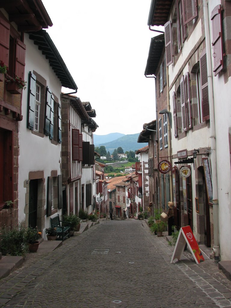 SAINT JEAN PIED DE PORT by Claudine Cabon Rouzi…