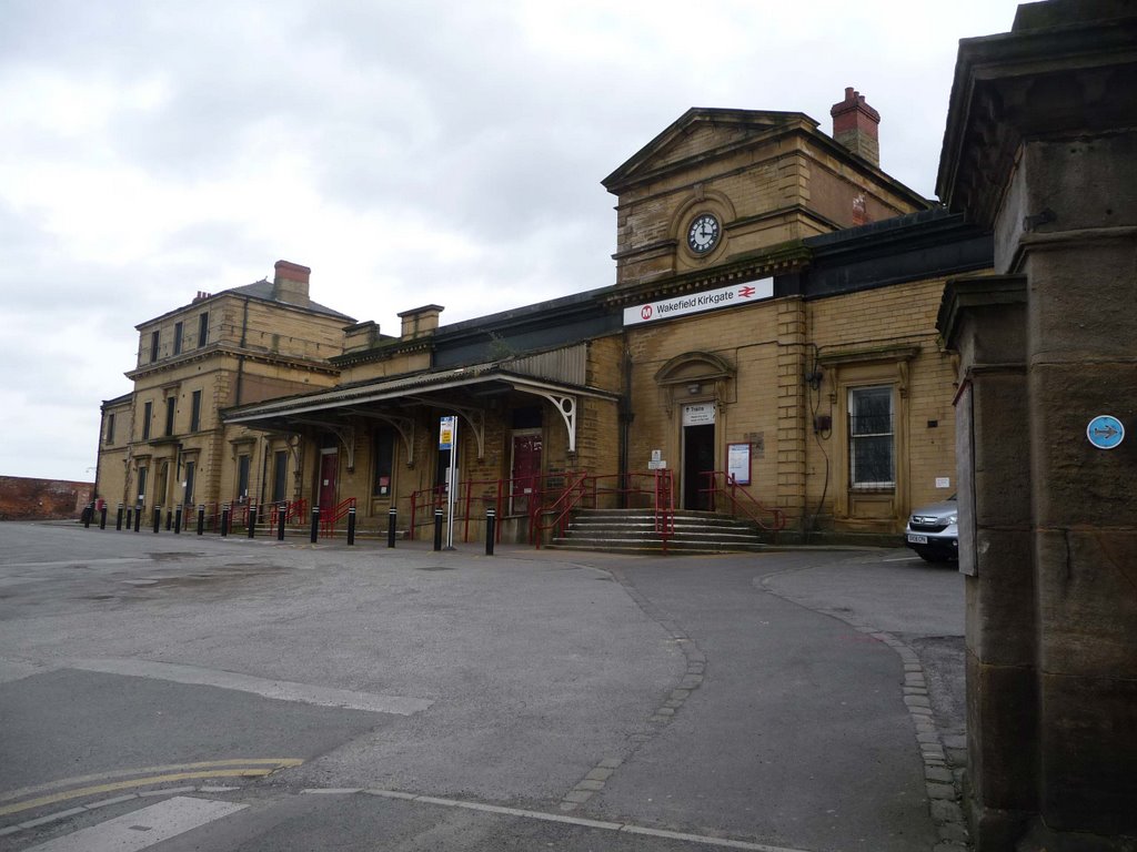 Kirkgate station by Graham Capstick